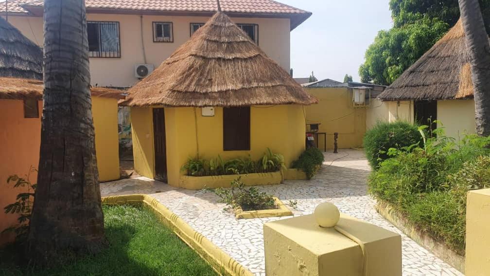 Easy Time Lodge Кололи Экстерьер фото